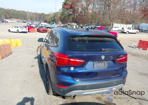 2018 BMW X1 xDrive28I z USA, uszkodzony, nr VIN WBXHT3C39J5K32427